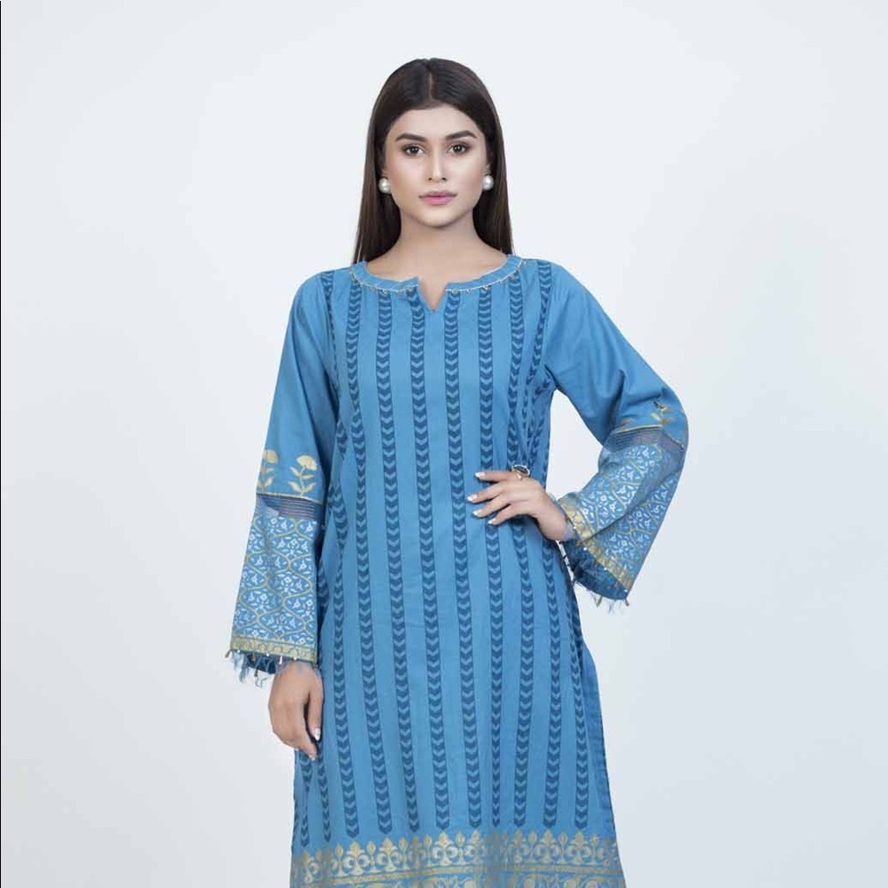 Pakistani lawn kurti
